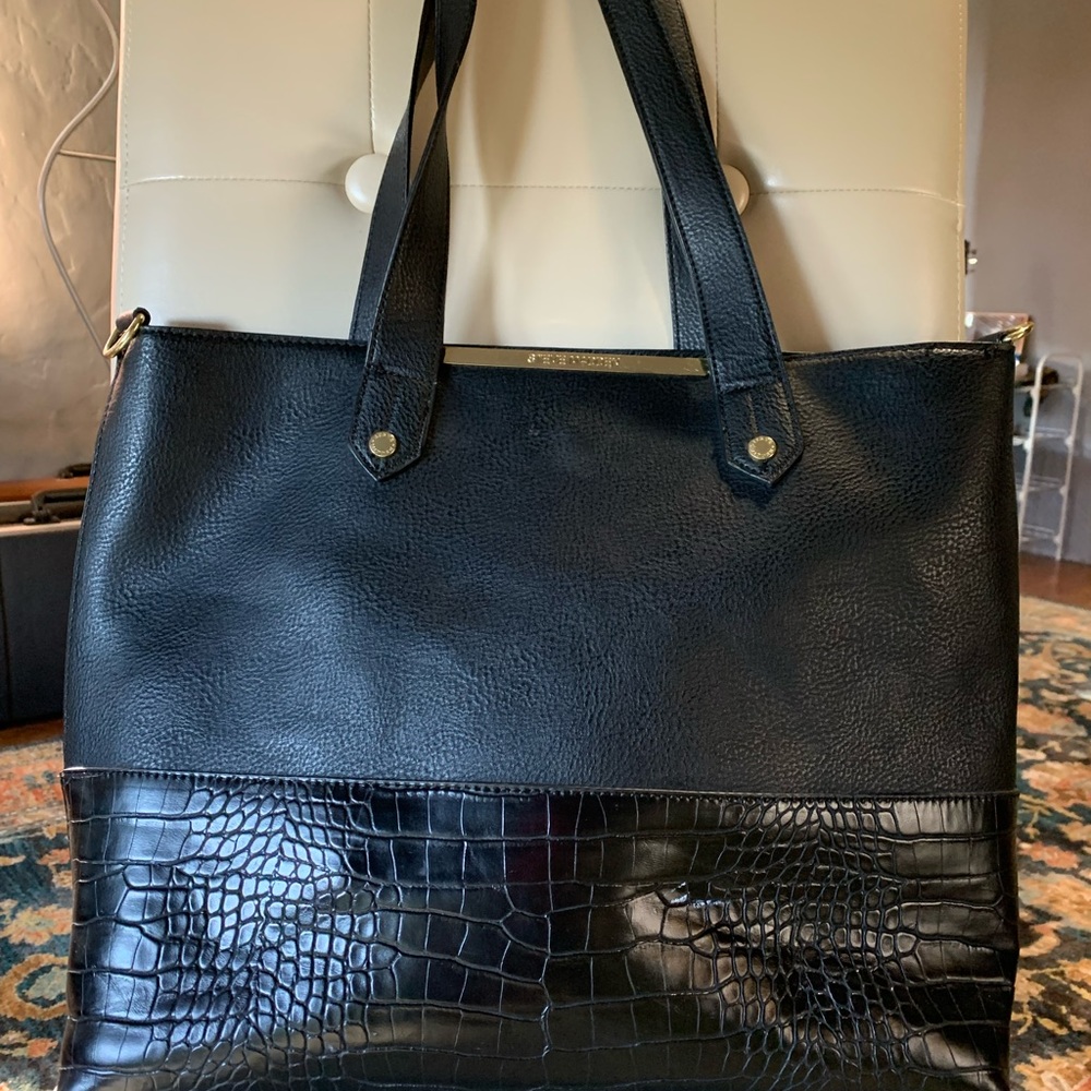 Steve Madden Black Tote Bag - Picture 14 of 16